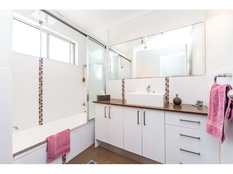 8/24 Madang Crescent, Runaway Bay QLD 4216