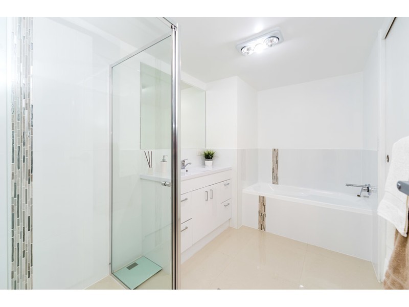 2/444 Marine Parade, Biggera Waters QLD 4216