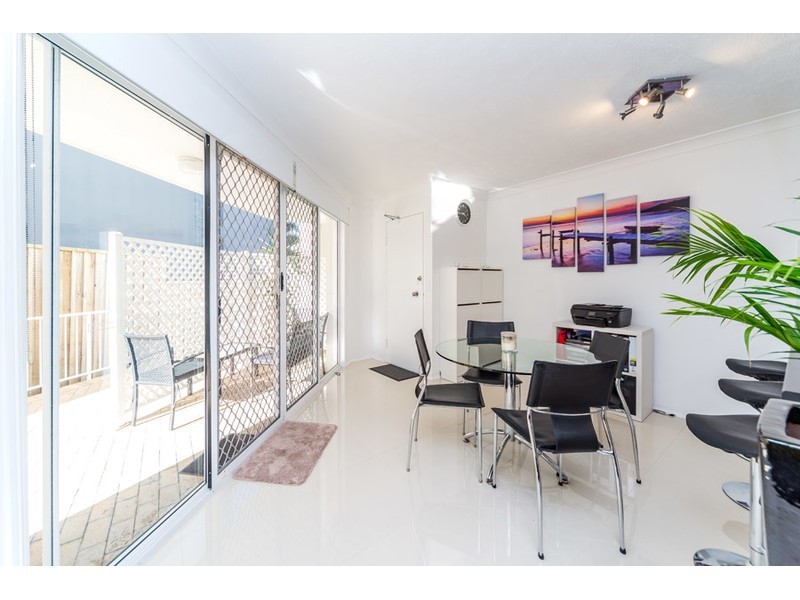 2/444 Marine Parade, Biggera Waters QLD 4216