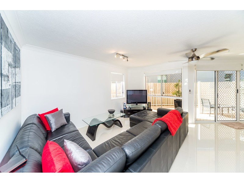 2/444 Marine Parade, Biggera Waters QLD 4216