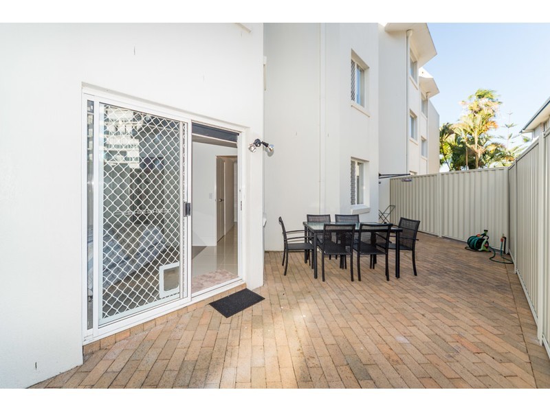 2/444 Marine Parade, Biggera Waters QLD 4216