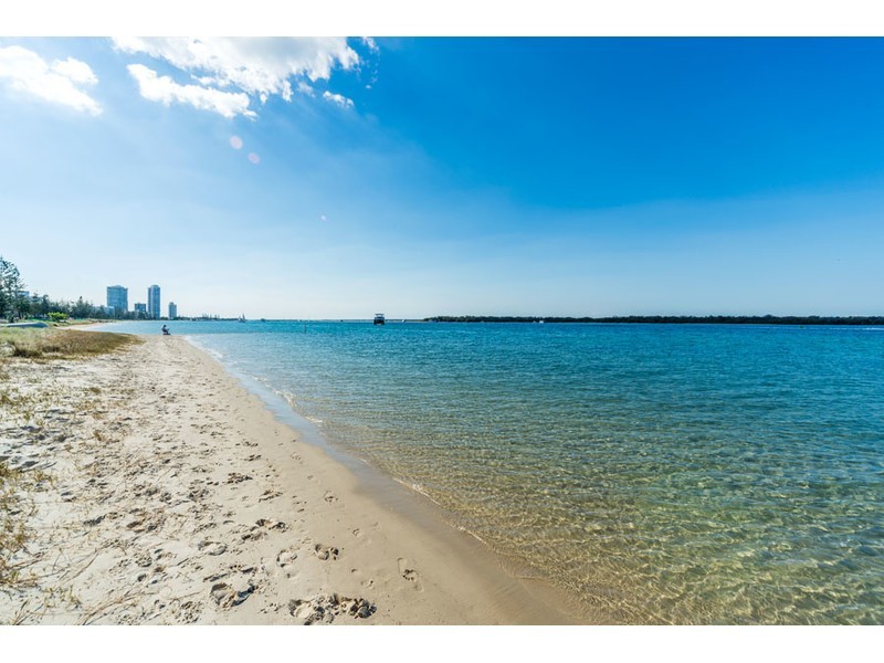 2/444 Marine Parade, Biggera Waters QLD 4216