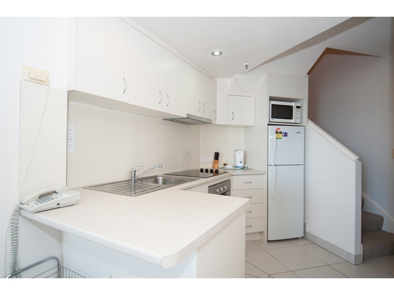 28/452 Marine Parade, Biggera Waters QLD 4216
