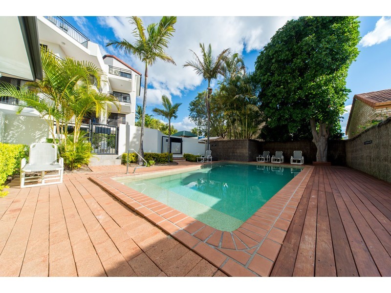 28/452 Marine Parade, Biggera Waters QLD 4216