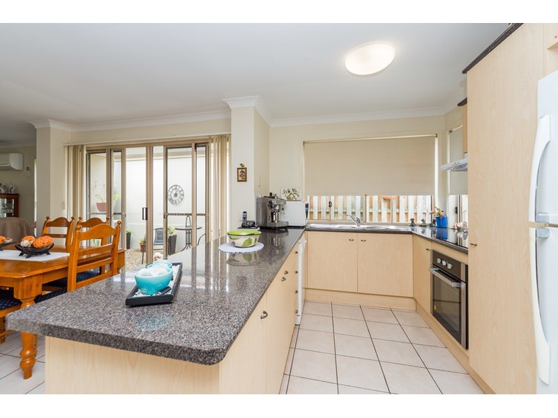 59 Marble Arch Place, Arundel QLD 4214