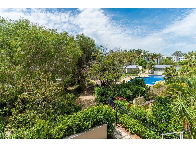 224/64-68 Sickle Avenue, Hope Island QLD 4212