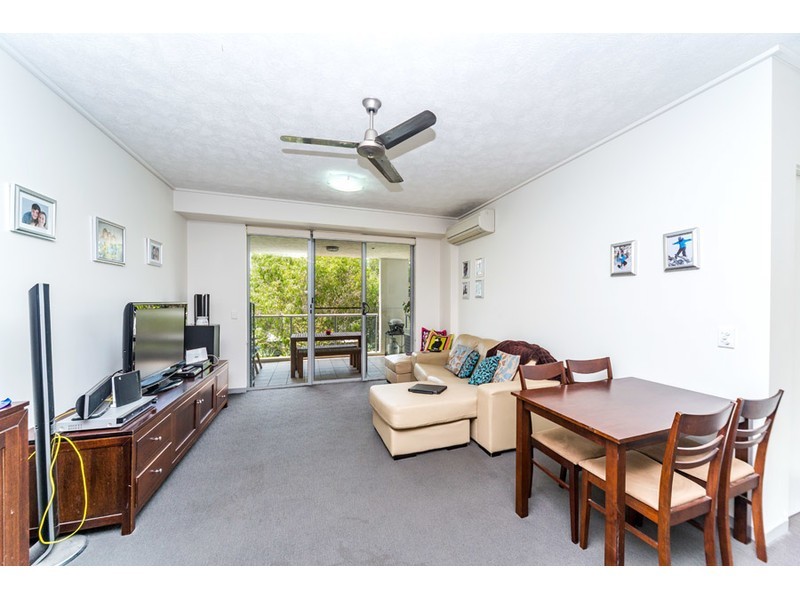 224/64-68 Sickle Avenue, Hope Island QLD 4212