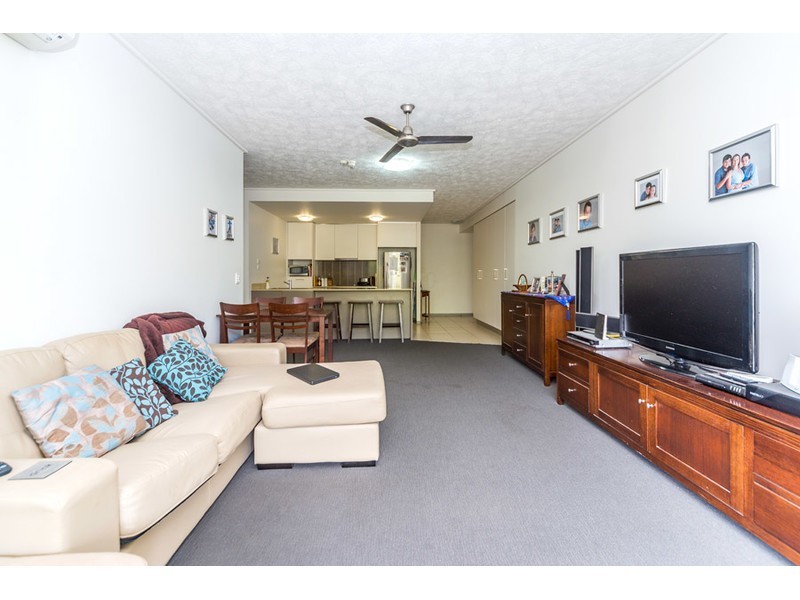 224/64-68 Sickle Avenue, Hope Island QLD 4212