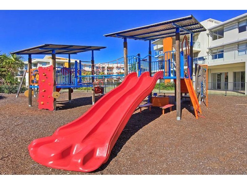 224/64-68 Sickle Avenue, Hope Island QLD 4212