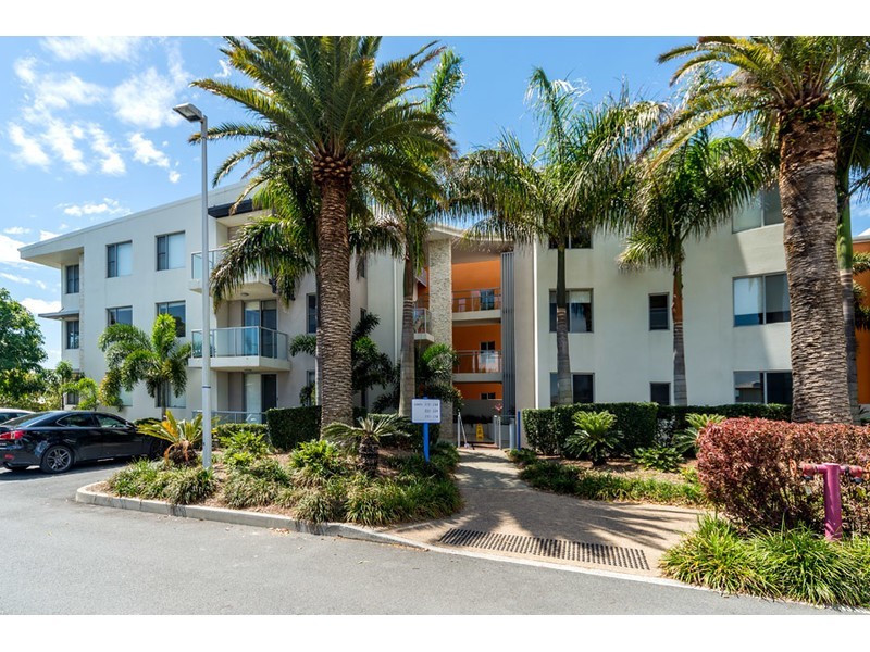 224/64-68 Sickle Avenue, Hope Island QLD 4212