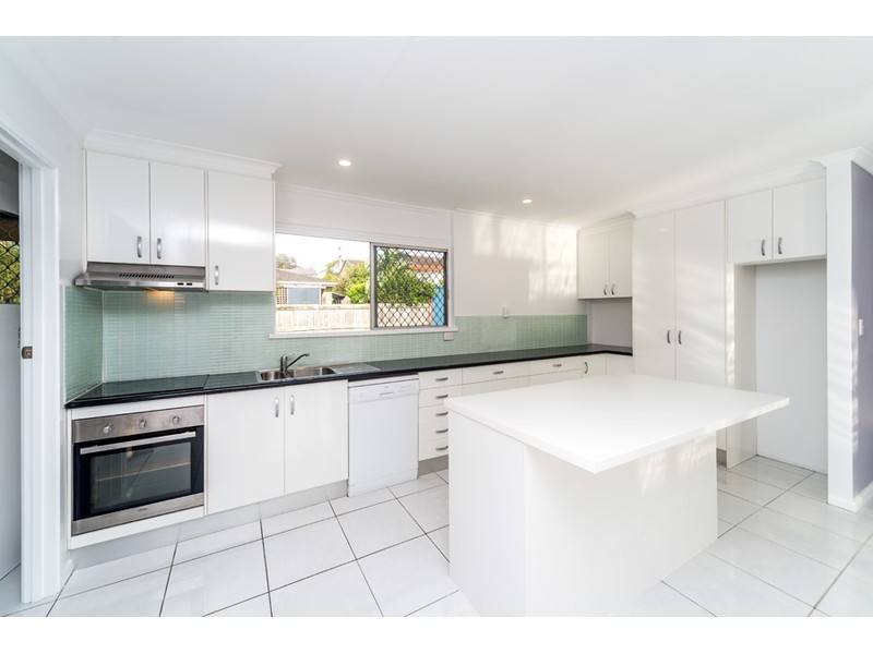 9 Cabarita Street, Biggera Waters QLD 4216