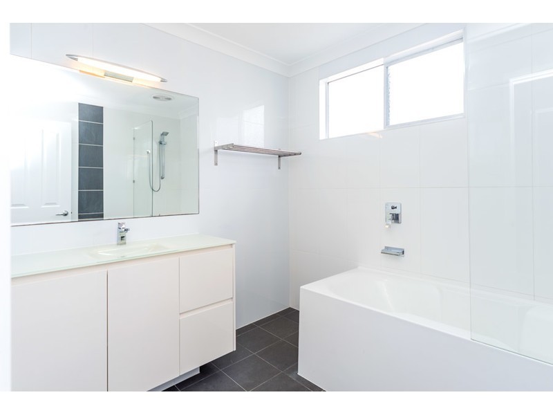 9 Cabarita Street, Biggera Waters QLD 4216