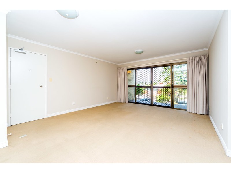 3/106 Bayview Street, Runaway Bay QLD 4216