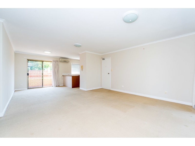3/106 Bayview Street, Runaway Bay QLD 4216
