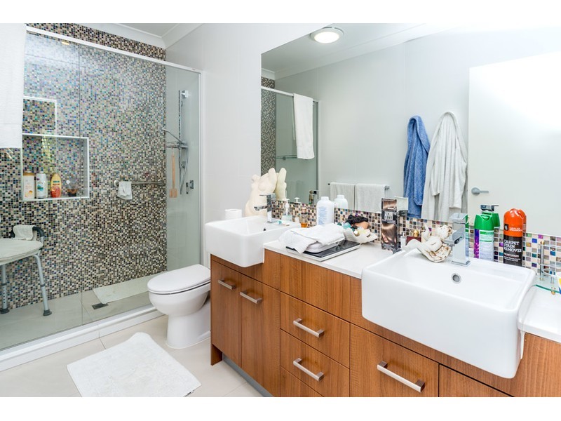 1/6 Compass Drive, Biggera Waters QLD 4216