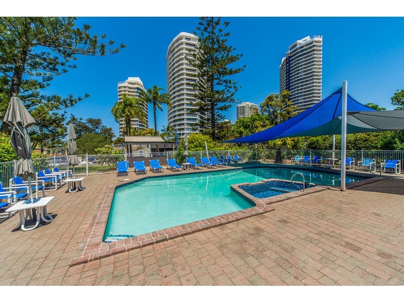 44/37 Bayview Street, Runaway Bay QLD 4216