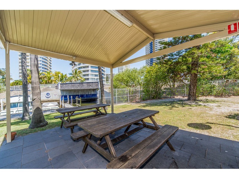 44/37 Bayview Street, Runaway Bay QLD 4216