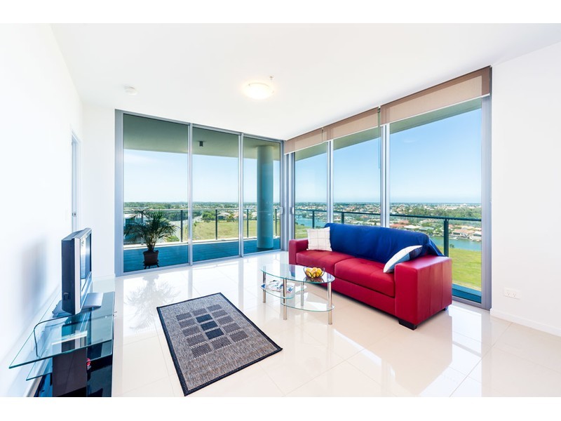 11108/25 East Quay Drive, Biggera Waters QLD 4216