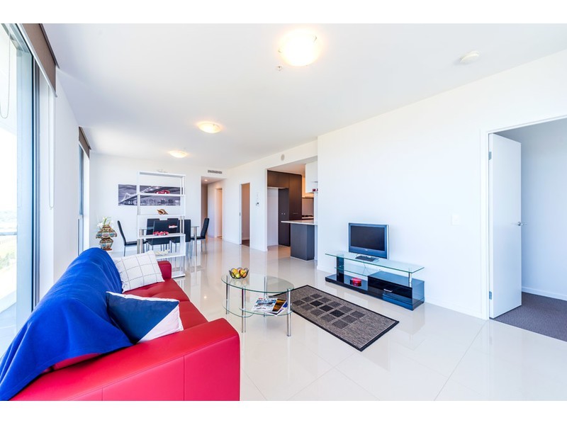 11108/25 East Quay Drive, Biggera Waters QLD 4216