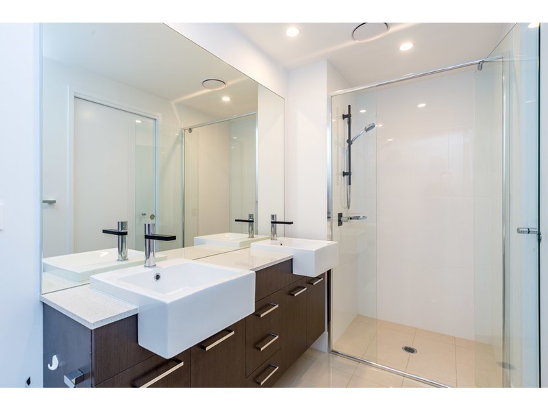 11108/25 East Quay Drive, Biggera Waters QLD 4216