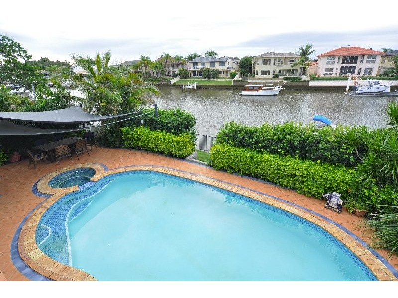 154 Sundance Way, Runaway Bay QLD 4216