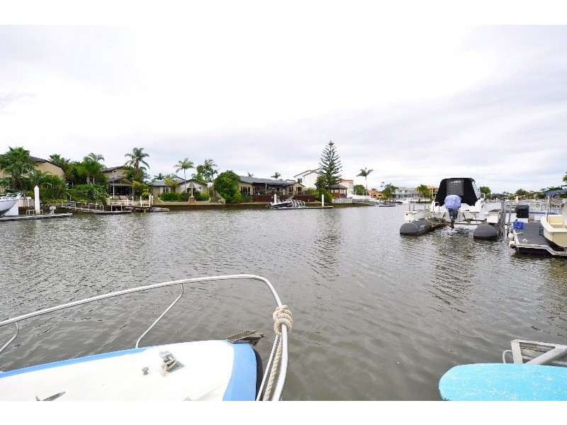 154 Sundance Way, Runaway Bay QLD 4216
