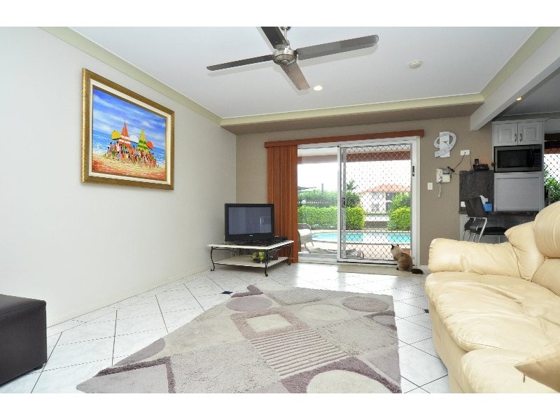 154 Sundance Way, Runaway Bay QLD 4216