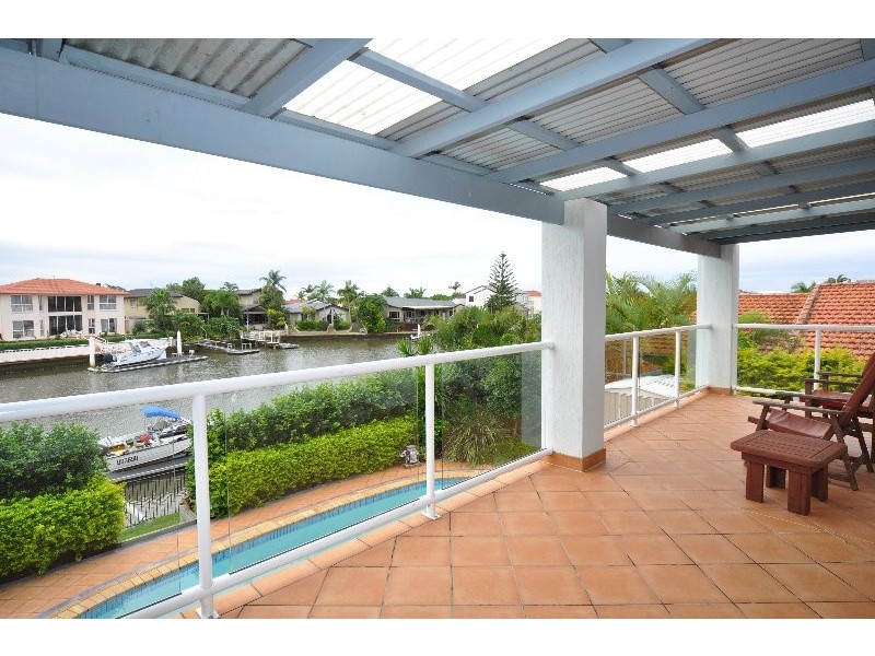 154 Sundance Way, Runaway Bay QLD 4216