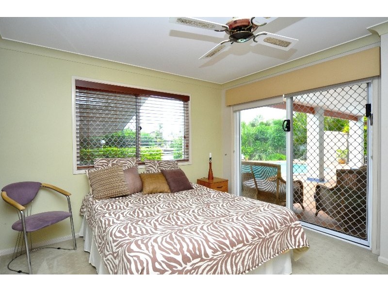 154 Sundance Way, Runaway Bay QLD 4216