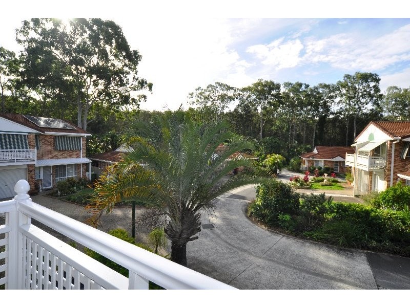 8/27 Rain Tree Glen, Coombabah QLD 4216