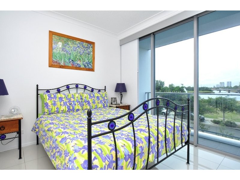 103/2 East Quay Drive, Biggera Waters QLD 4216