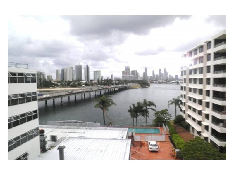 601/2 Barney Street, Southport QLD 4215