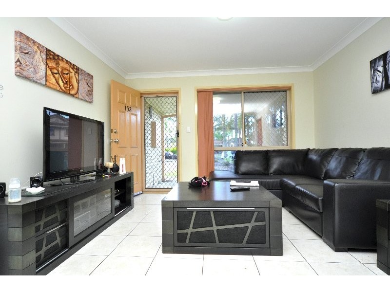 152/31 Usher Avenue, Labrador QLD 4215