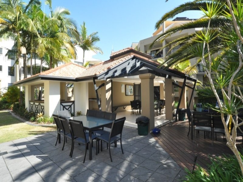 327/392 Marine Parade, Labrador QLD 4215