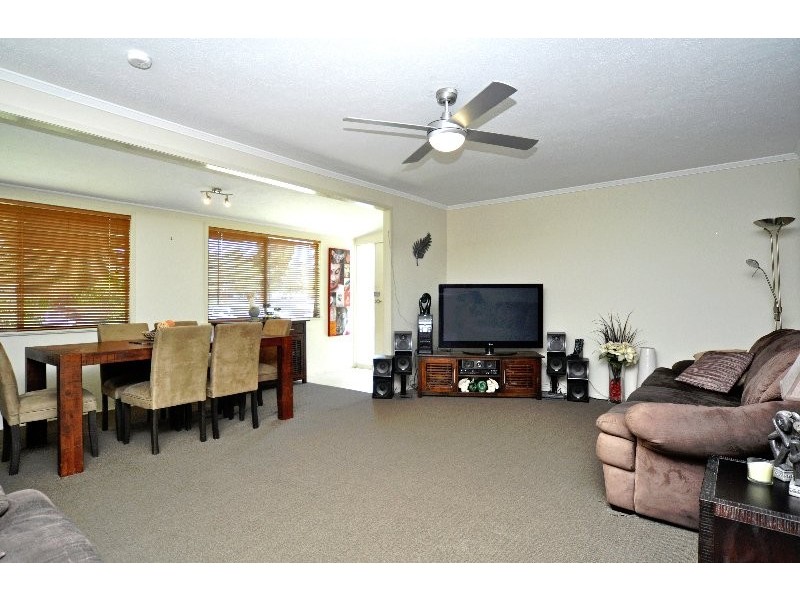 9 Morala Avenue, Biggera Waters QLD 4216