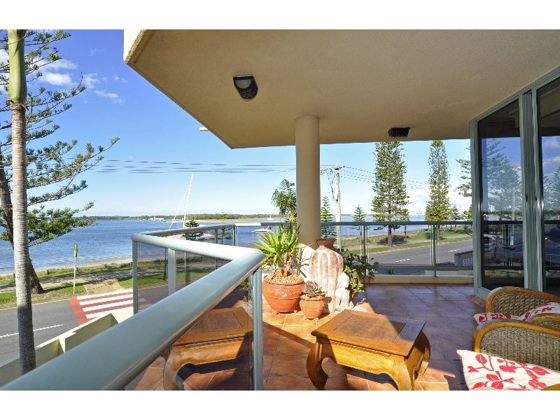 2/524 Marine Parade, Biggera Waters QLD 4216