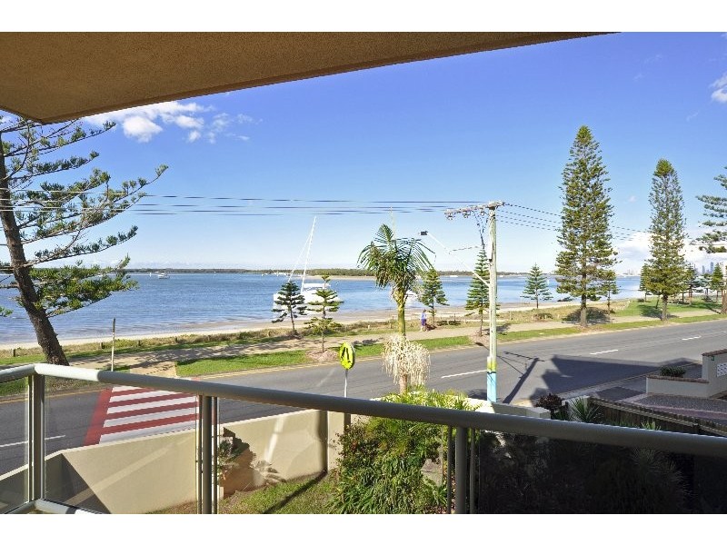 2/524 Marine Parade, Biggera Waters QLD 4216