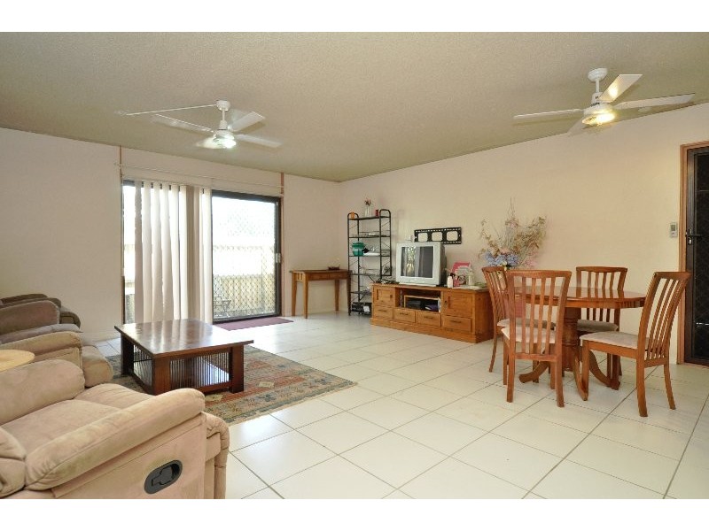 1/39 Madang Crescent, Runaway Bay QLD 4216