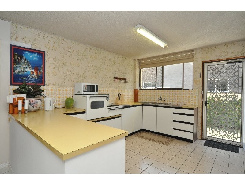 1/39 Madang Crescent, Runaway Bay QLD 4216