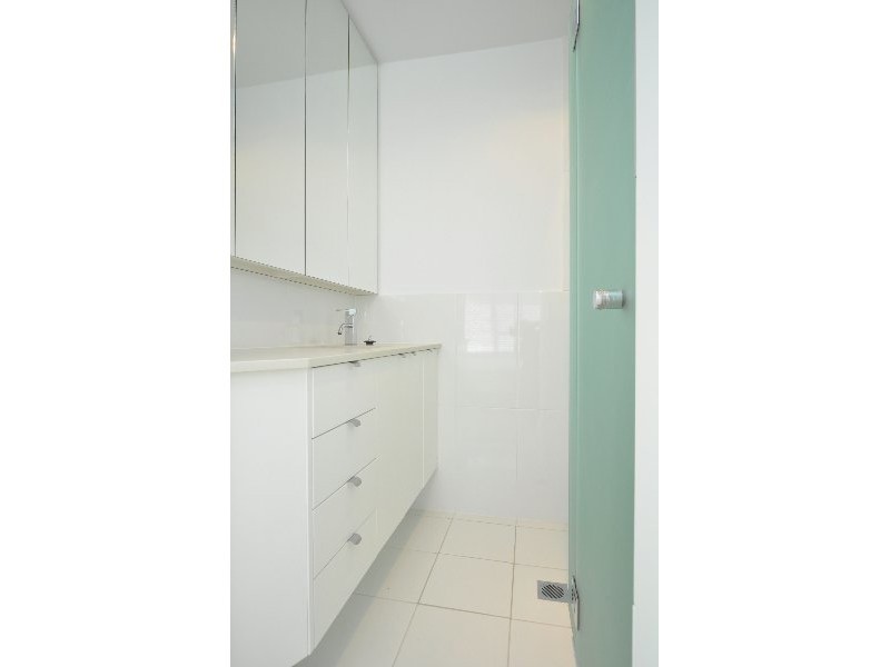 6/10 Oatland Esplanade, Runaway Bay QLD 4216