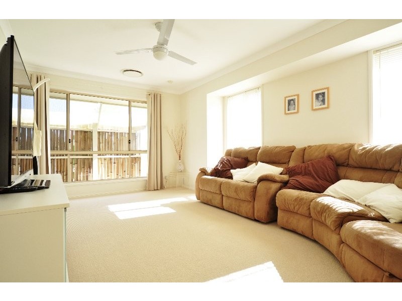 5 Pro Hart Place, Coombabah QLD 4216