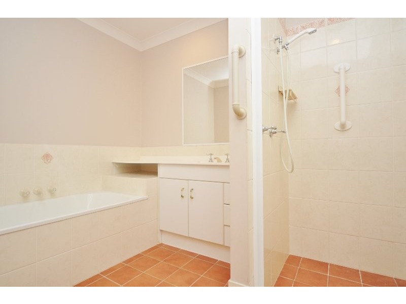 1/193 Bayview Street, Runaway Bay QLD 4216
