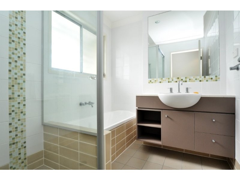 10/411 Oxley Drive, Runaway Bay QLD 4216