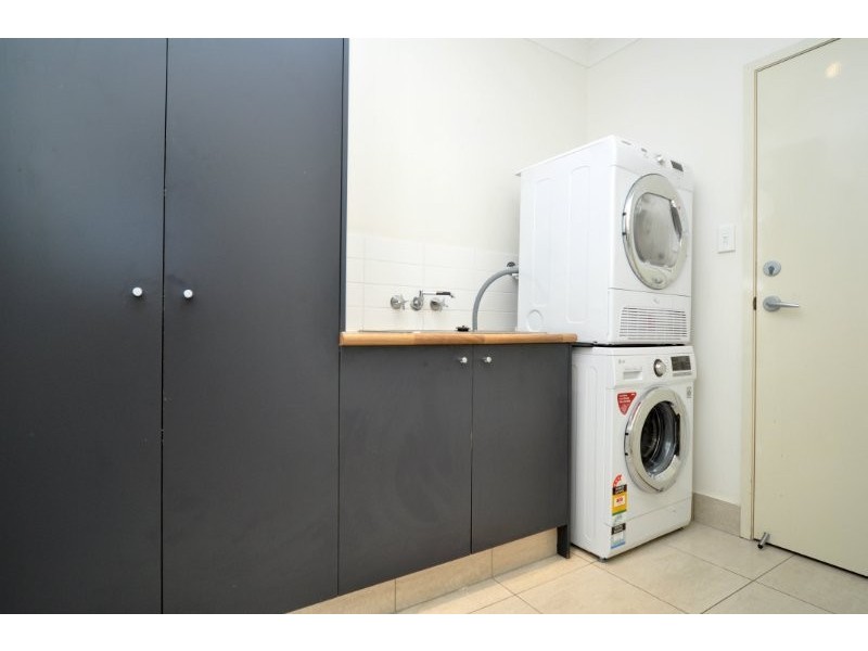 10/411 Oxley Drive, Runaway Bay QLD 4216