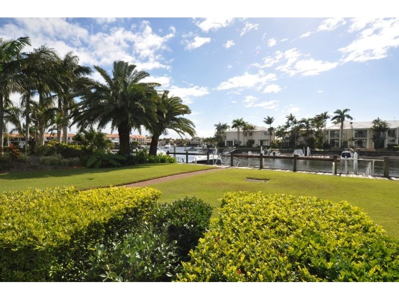 70/1 Lee Road, Runaway Bay QLD 4216