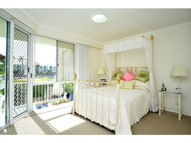 70/1 Lee Road, Runaway Bay QLD 4216