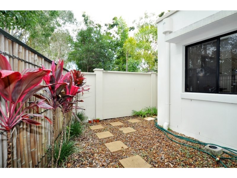 1/368 Pine Ridge Road, Coombabah QLD 4216