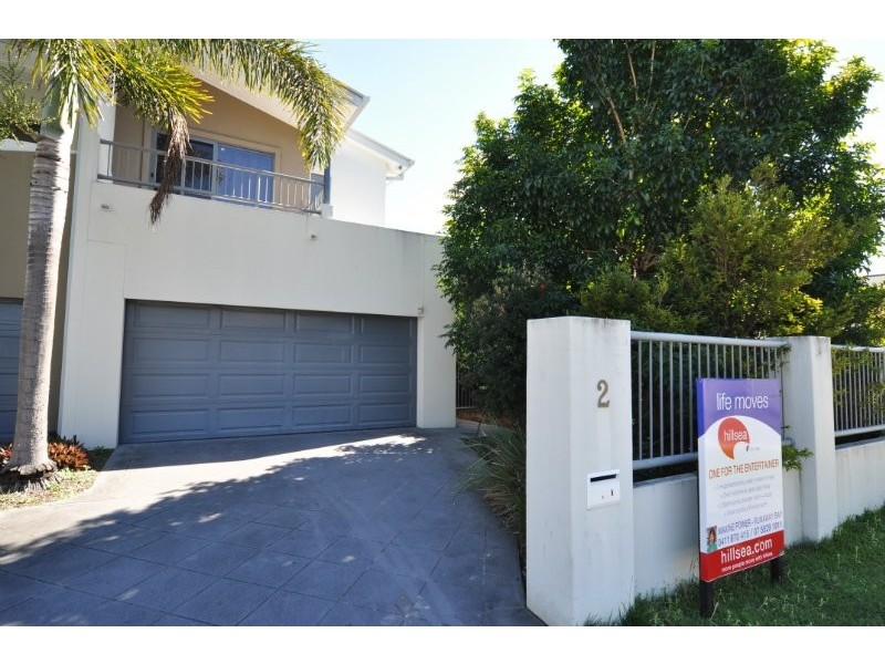 2/44 Bayview Street, Runaway Bay QLD 4216