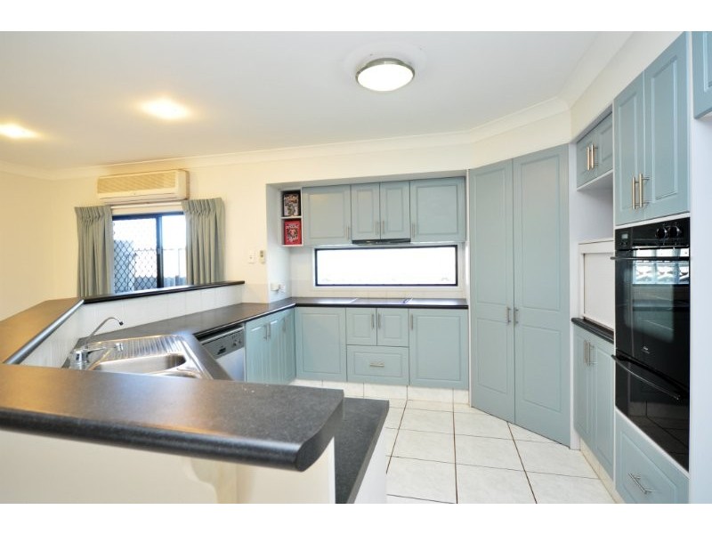 20 Highview Place, Parkwood QLD 4214