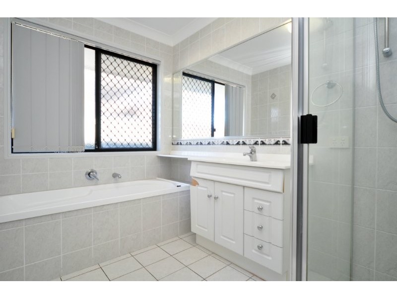 20 Highview Place, Parkwood QLD 4214